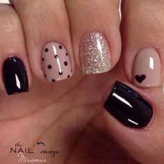 Black And White Nail, Heart Nail, Heart Nail Art, Pretty Nail Art Designs, Nails Polish, White Nail, Pretty Nail Art, Smokey Eyes