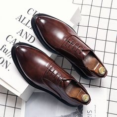 Men's Shoes, Men's Formal Shoes, Men's Wedding Shoes, Loafers, Oxford Shoes, Dress Shoes, Derby Shoes, Groom Shoes, Wedding Shoes, Business Shoes, Italian Shoes, Genuine Leather Men's Shoes, Lace Up Shoes. A man's shoes say a lot about him whether he wants them to or not. Choosing the right shoe is crucial in projecting the right image. Whether you are dressing for a job interview, formal function or even a date, our classic men's formal shoes have got you covered. Made from high quality genuine Dark Brown Dress Shoes, Mens Designer Dress Shoes, Colorful Wedding Shoes, Oxford Shoes Style, Business Casual Shoes, Leather Formal Shoes, Brown Dress Shoes, Leather Wedding, Black Dress Shoes