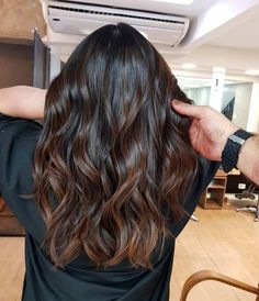 Hair Color Ideas For Winter, Brown Hair Color Shades, Honey Blond, Blond Ombre, Brown Hair Color Ideas, Dark Hair With Highlights