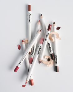 lip line lip liner lip enhancer glossier lips Glossier You Look Good, Pencil Packaging, Body Hero, Lip Liner Pencil, Lip Line, Glossier You, Lip Enhancement, Balm Dotcom, Sunscreen Moisturizer