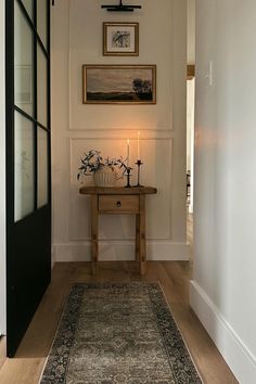 the hallway is clean and ready for us to use as an entrance way in this home