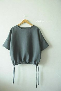 Safari Look, Blouse Casual Fashion, Fashion For Petite Women, Trendy Fashion Tops, Womens Casual Outfits, Fashion Sewing