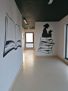 Library Wall Painting Ideas, School Wall Drawing, Library Wall Painting, Wall Painting For Library, Book Mural Wall Art, Wall Drawing Bedroom, Wall Paint Colour Combination, Simple Wall Paintings, Creative Wall Painting