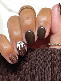 Nail Designs Gel Summer, Nail Designs Winter Short, Christmas Nails 2022 Short, Short Nail Designs Winter, Short Christmas Nails, Graffiti Nails, Short Nail Manicure, Festive Nail Art