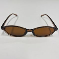 Vintage Unique Retro Style Brown Oval Rounded Cat Eye Sunglasses Brown Frame And Lense These Glasses Are Unisex :)! Uva Uvb Protection Brand New Shipping:$5 @ 90s Sunglasses, Sunglasses Brown, Brown Frame, Retro Mode, 60s Fashion, Retro Stil, Vintage Brown, Style Retro, Vintage Accessories