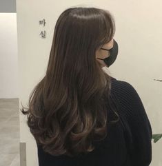 Brown Hair Korean, Korean Long Hair, Long Hair Perm, Pelo Cafe, Korean Hair Color, Hair Style Korea, Hair Inspiration Long, Hairstyles For Layered Hair, Permed Hairstyles