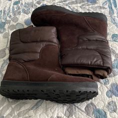 Size 10 Lands End Suede Finish Pull On Boots Pull On With Top Tabs. Insulated Winter Boots Round Toe Rubber Outer Sole Mid Calf. Excellent Condition Never Worn Boot Pulls, Shoes Brown, Pull On Boots, Winter Rain, Lands End, Winter Boots, Mid Calf, Rain Boots, Size 10