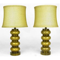 a pair of lamps sitting next to each other