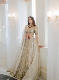 Engagement Dress For Bride Indian, Shaadi Ideas, Indian Reception Outfit, Ivory Lehenga, Arpita Mehta, Engagement Dress For Bride, Desi Fits