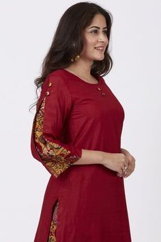 Plain Kurti Designs, Silk Kurti Designs, Kurti Sleeves Design, Churidar Designs, Hollywood Mirror, Silk Kurti, Designer Kurti Patterns