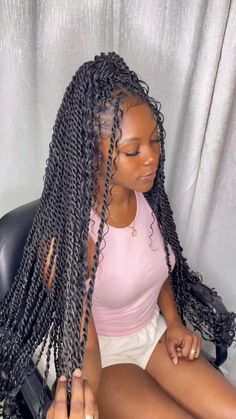 Braised Hair Styles, Long Lasting Hairstyles Black Braids, Winter Braids Hairstyles, Small Passion Twists With Curls, Island Twist Small, Mini Island Twist, Island Twist Hairstyle Curls, Singalese Twist Hairstyles, Hairstyles For Island Twist