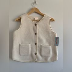 Cat & Jack ! New With Tags! Off White Fleece Vest With Pockets! Size Large 10-12, I’d Be Happy To Accept An Offer For This! Located In Bin D Cute Winter Tops With Pockets, Cute White Outerwear With Buttons, White Cute Outerwear With Buttons, Vest With Pockets, White Fleece, Fleece Vest, Cat & Jack, Kids Jacket, Be Happy