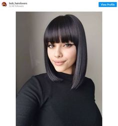 Bob Hairstyles For Brunettes, Trending Bangs, Bangs For Straight Hair, Styles For Straight Hair, Womens Bob Hairstyles, Haircut For Big Forehead, Bangs Styles, Hairstyles For Brunettes, Healthy Relaxed Hair