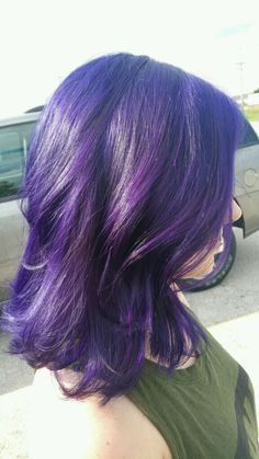 Short Layered Purple Hair, Purple Shoulder Length Hair, Bright Purple Hair, Short Purple Hair, Dyed Hair Purple, Violet Hair, Dyed Hair Inspiration, Pretty Hair Color