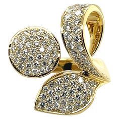 18K Yellow Gold Fancy Shape Ring with Round Brilliant Diamonds Metal: 18K Yellow Gold Diamond Info: G/H VS, 89 Round Brilliant Diamonds Total Ct Weight: 2.11 cwt. Item Weight: 13.75 gm Ring Size: 6.5 (Re-sizable) Brilliant Diamond, G H, Round Brilliant, Fashion Rings, Gold Diamond, Jewelry Rings, Ring Size, Yellow Gold, Size 6