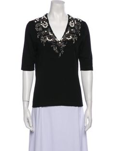 Carolina Herrera Virgin Wool TopBlackBeaded, Embroidered & Sequin AccentsThree-Quarter Sleeve with V-NeckFit:Tops by Carolina Herrera typically fit true to size. Accessories Jacket, Coat Pant, Carolina Herrera, Shirt Accessories, Shoulder Sweater, Hoodie Dress, Quarter Sleeve, Casual Jeans, V Neck Tops