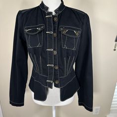 Vintage, Women's Clothes, Black button up jacket heavy cotton Fitted Faded Glory Jacket, casual peplum Jeans Style Jacket Size Small Excellent Used Condition No Flaws Noted. button up jacket, with four pockets 100% Cotton  Elevate your style with this unique vintage Faded Glory style jacket, perfect for a casual occasion. Its mid-length design and full zip closure make it a cozy and comfortable choice for fall and spring seasons.  The 100% cotton material provides durability and excellent quality. Fitted Cotton Utility Jacket With Button Closure, Fitted Cotton Utility Jacket With Buttons, Fitted Cotton Utility Jacket With Snap Buttons, Vintage Clothes Women, Army Fashion, Y2k Black, Black Denim Jacket, Faded Glory, Black Button