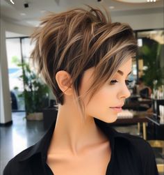 European Pixie Haircut, Short Piecy Hair Cuts, Short Hair Trends 2024 Haircuts Women, Short Hair Cuts Thick Hair, Short Hair Trends 2024, 2024 Pixie Trends, Medium Pixie Haircut, Short Women Hairstyles, Short Hair 2024 Trends Women