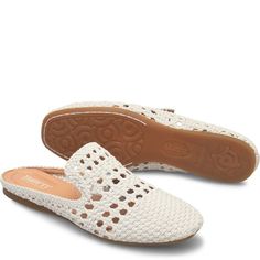 Cameo II | Born Shoes Casual Mules With Woven Sole, Woven Mules For Summer, Chic Natural Mules For Spring, Chic Natural Color Spring Mules, Chic Spring Mules With Woven Leather, Chic Woven Leather Mules For Spring, Spring Woven Leather Mules, Chic Beige Woven Mules, Bohemian Spring Mules