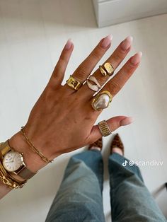 Jewelry Tour, Statement Jewelry Outfit, Gold Statement Jewelry, Chunky Gold Jewelry, Chunky Jewelry, Jewelry Lookbook