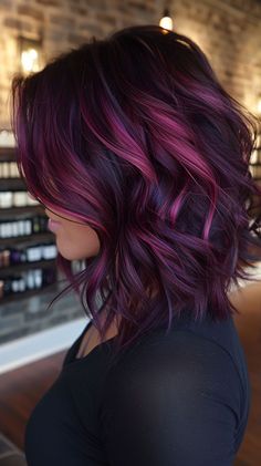 The Ultimate Guide to Voluminous Curly Hair Color Rambut Brunette, Plum Hair, Kadeřnické Trendy, Bold Hair Color, Perfect Hair Color, Creative Hair Color, Gorgeous Hair Color, Colored Curly Hair, Pretty Hair Color