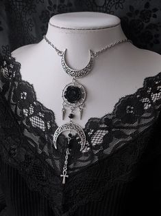 The price is for a necklace only, others are not included. Garment Size SizeFree SizeFull Length48+5 Dark Jewelry Gothic, Dark Fantasy Jewelry, Eclectic Townhouse, Sala Grunge, Moon Clothes, Goth Necklaces, Goth Jewellery, Gothic Jewelry Diy, Goth Prom