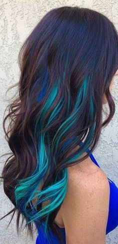 Love this! Seriously thinking about going wild with something like this but with purple too! :) Fun Hairdos, Blue Peekaboo, Hair Dye Shades, Purple Tips, Brunette Balayage, Teal Hair, Hair Color Pastel