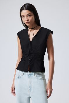 alec top - Black Summer Outfits With Jeans, Casual Blouses For Women, Outfits With Jeans, Button Up Tank Top, Outfit Pieces, Casual Blouses, Jeans Outfit Summer, Cotton Poplin Fabric, Poplin Top