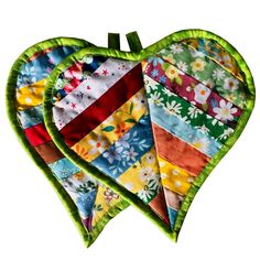 PRICES MAY VARY. Package includes 2 potholder each sized 10.5 Inch by 10 Inch.100% Cotton The loves were really pieced and quilted on, not printed on then quilted. These pot holders are handicrafts. They add more beautiful colors to your life and make you feel more happy. It's more of a hot pad to put your hot pans to protect your table or countertop . High Quality Fabric resists wear and tear and is ideal for everyday kitchen, garden and craft use.No waterproof.this potholders are machine washa Hot Pads Tutorial, Kitchen Hot Pads, Quilted Gifts, Baby Clothes Patterns, Hot Pad, Linen Textile, Mug Rug, Cotton Set, Sewing Gifts