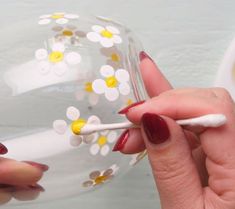 Dip Q-tip in paint & press on glass for the most elegant look yet Glass Bottle Diy, Wine Glass Crafts, Glass Bottle Crafts, Diy Bottle, Wine Bottle Crafts, Bottle Painting