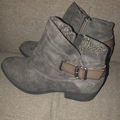 Absolutely Gorgeous Size 8 Blowfish Grey Booties. The Buckles Are Functional To Tighten Around The Ankle. As You Can See In The Pictures These Shoes Are In Excellent Condition. There Is One Spot That Rubbed Off The Bottom Of The Right Shoe When I Tried To Clean Permanent Marker Off It. The Width Is 3.5 Inches Across The Bottom Of The Boot At The Widest Part. From The Heel To Toe They Are 10 Inches Long. The Heel Is 2 Inches Tall. Casual Ankle Strap Booties For Fall, Grey Ankle Boots, Blowfish Shoes, Grey Booties, Permanent Marker, I Tried, Bootie Boots, Ankle Boots, Women Shoes