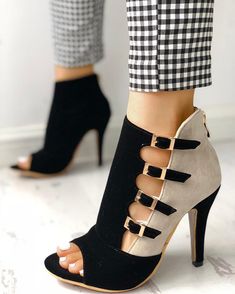 Kasut Tumit Tinggi, Trend Fashion, Shoe Obsession, Lace Up Heels, Formal Shoes, Womens Fashion Trends, Shoes Women, Beautiful Shoes, High Heel Sandals