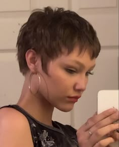 Almost Shaved Hair For Women, Super Short Hair Women, Pixie Cut For Plus Size Women, Dyed Pixie Cut Black Women, Adronymous Hair, Masc Pixie Cut, Alternative Pixie Cut, Grown Out Buzzcut Women, Women With Buzzcut