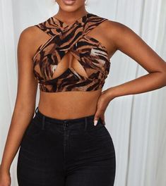 Criss Cross Sexy Sleeveless Solid Color Cutout Crop Top Vintage Bustier, Cutout Crop Top, Criss Cross Tank Top, Wrap Crop Tops, Streetwear Summer, Summer Crop Tops, Sleeveless Crop Top, Bustier Top, Cropped Tank Top