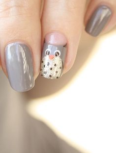 Je suis vernie Nails With Owl Design, Owls Nails Design, Animal Gel Nail Designs, Owl Nail Art Designs, Owl Nails Design, Cute Animal Nail Art, Turkey Nail Art, Owl Nail Designs, Owl Nail Art