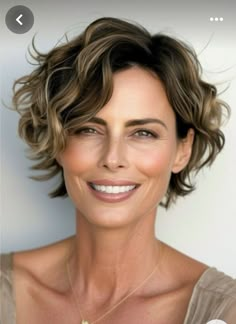 Short Hair Styles Wavy Hair, Women’s Short Hairstyles, Short Hairstyle Women Over 50 Over 50, Wavy Short Hairstyles, Short Wavy Hairstyles For Women, Short Wavy Haircuts, Shoulder Length Curly Hair, Short Wavy Bob, Thick Wavy Hair