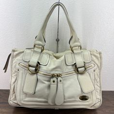 Chloe Bay Large Leather Satchel Measures 16.5 W, 10.5 H, 5.5 D Strap Drop - 7 Inches Good Condition, Normal Wear. From A Smoke Free Home. Tan Leather Handbags, Chloe Brown, Chloe Bags, Black Satchel, Leather Satchel Handbags, Medium Handbags, Convertible Bags, Leather Satchel Bag, Zipped Bag