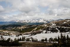 Your ULTIMATE location guide to the best places to elope in Colorado. Discover alpine lakes, epic mountains, aspen forests and more. Colorado elopement locations | colorado elopement inspiration | best place to elope | how to elope in colorado | where to elope in colorado | colorado elopement ideas | colorado elopement photography