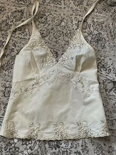 90s Tops Women Vintage, Embroidered Tank Top Diy, White Top, Fashion Inspo Outfits