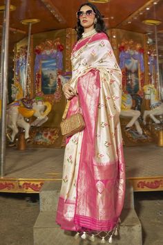 Art Silk Fabric Weaving Work Rich Beige Color Party Wear Saree Pink Silk Saree Blouse Designs, Handloom Weaving, Party Wear Saree, Silk Saree Blouse, Art Silk Sarees, Contrast Blouse, Wear Saree, Work Sarees, Soft Silk Sarees