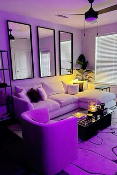 https://wishingyoublessings.com/17-beautiful-art-deco-bedrooms-for-your-home/?utm_source=pinterest&utm_medium=TeamPro&utm_campaign=kashif11 Apartment Decor Beige, Modern Chic Living Room Decor, Minimalist Apartment Decor Living Room, Vibey Room Aesthetic Cozy, Aesthetic Houses Interiors, Young Adult Apartment, Y2k Living Room, New Apartment Ideas