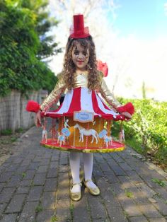 Carousel Costume, Disney Princess Halloween Costumes, Disney Princess Halloween, Top Halloween Costumes, Princess Halloween Costume, Diy Halloween Costumes For Kids, Homemade Halloween Costumes, Diy Kostüm, Carnival Costume