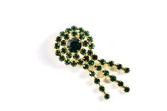 Vintage golden metal circular brooch with small cascade of green stones. The perfect gift for someone special. It is delivered in a gift box. Ref: JB0090 Dimensions: Heigth: 3 cm / Width: 7 cm Condition: Mint More vintage items in my online shop: http://www.vintagecarwen.com Green Round Brooch For Gift, Green Round Brooches For Gift, Green Round Brooch Jewelry, Green Round Brooch, Green Round Brooch For Formal Occasions, Green Round Brooches For Wedding, Green Round Wedding Brooches, Heart Pocket, Adored Vintage