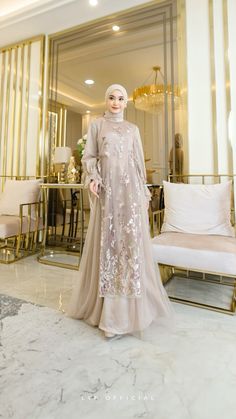 Formal Hijab Dress, Dress Brokat Modern Bridesmaid, Pepes Ayam, Dress Wisuda, Modern Bridesmaid, Traditional Dresses Designs