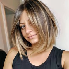 Longer Bob Hairstyles, Balayage Hair Light, Balayage Hair Shoulder Length, Balayage Hair Light Brown, Light Brown Hair Highlights, Hair Curtains, Shoulder Length Hair Blonde, Longer Bob, Light Brown Hair Balayage