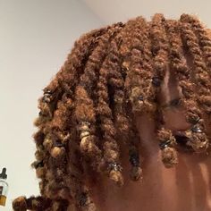 Light Brown Dreads Men, Dyed Locs Men Dreadlocks, No Middle Part Locs, Brown Dreads Men, Brown Dyed Dreads Men, Honey Brown Locs Men, Loc Color Ideas Men, Brown Locs Men, Loc Reference