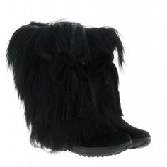 Oscar Sport Fur Boots For Après Ski At Scarparossa Apres Ski Boots, Ageless Style, Italian Shoes, Suede Tassel, Ski Boots, Luxurious Design, Fur Boots, Italian Luxury, Real Fur