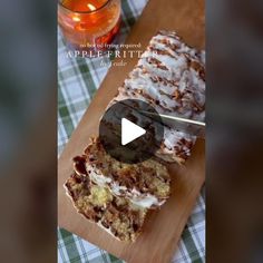 a video demonstrating how to make apple butter cake