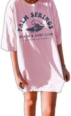 Pink Summer T-shirt For Day Out, Oversized Cotton Top For Vacation, Oversized Casual T-shirt For Beach Season, Relaxed Graphic Print Summer Tops, Summer Graphic Print Relaxed Tops, Pink Letter Print T-shirt For Day Out, Relaxed Summer Tops With Graphic Print, Summer Oversized Relaxed T-shirt, Oversized Beachy Tops For Spring