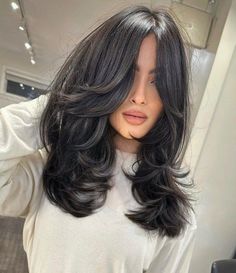 Disconnected Layers, Shoulder Length Layered Hair, Long Haircut, Butterfly Haircut, Bob Hairstyles For Thick, Haircut For Thick Hair, Sleek Hairstyles, Haircuts For Long Hair